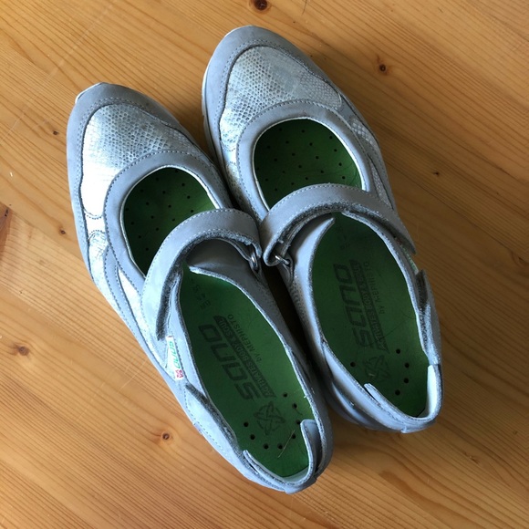 Mephisto Shoes - Mephisto Sanos walking shoe in silver/gray